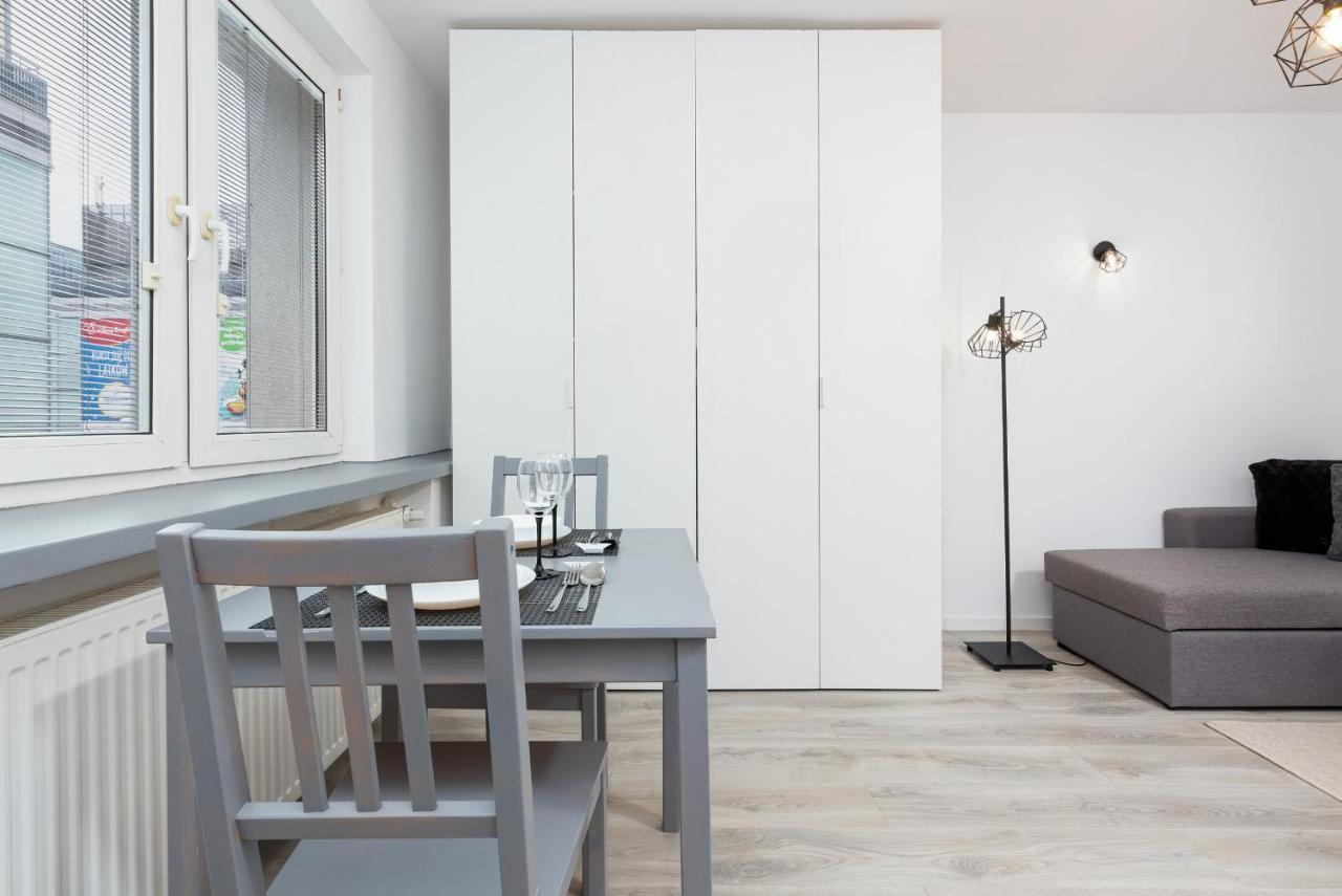 Studio City Center Zlota Street By Renters 바르샤바 외부 사진